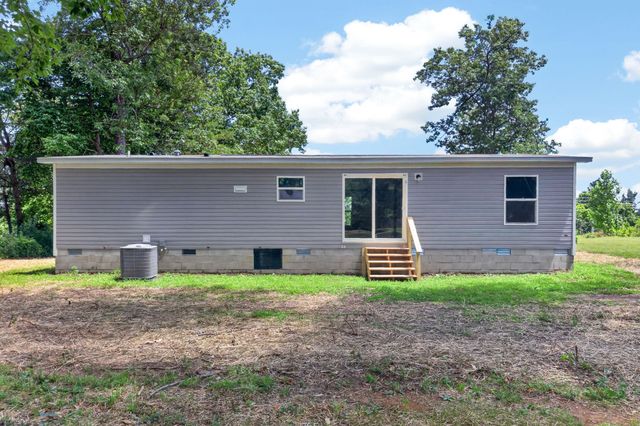 9203 Crossville Hwy, Sparta, TN 38583