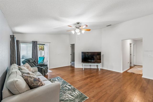 236 FOXTAIL LOOP, Davenport, FL 33837