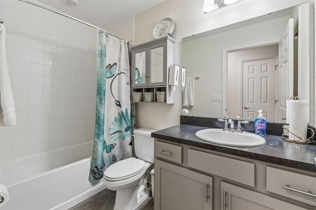 236 FOXTAIL LOOP, Davenport, FL 33837