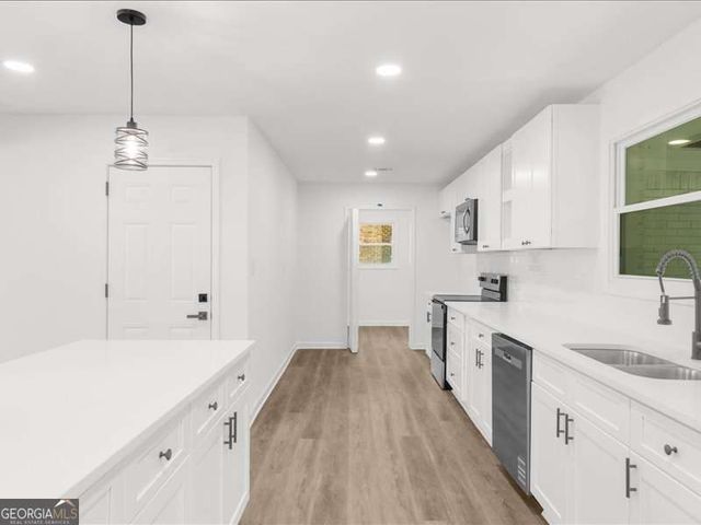 2719 Kings Park Circle, Decatur, GA 30034