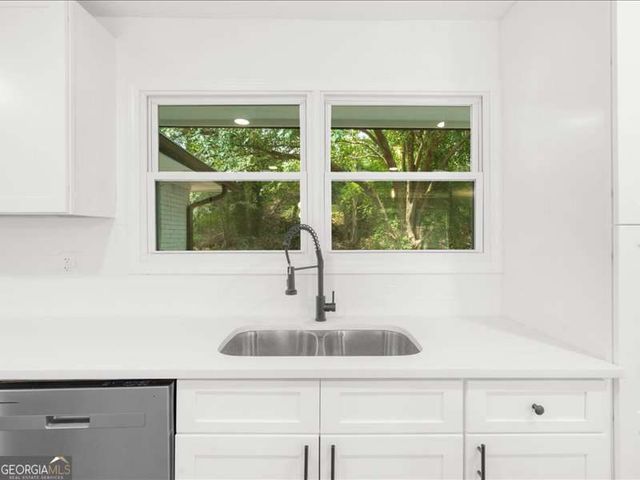 2719 Kings Park Circle, Decatur, GA 30034