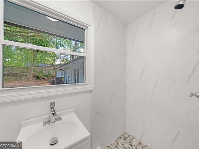 2719 Kings Park Circle, Decatur, GA 30034