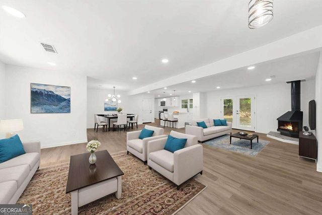 2719 Kings Park Circle, Decatur, GA 30034