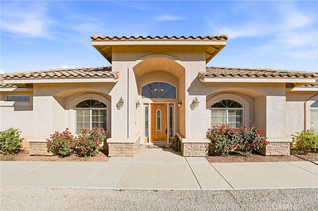 Image 1 of property listing at 5773 Merito Street, Hesperia, CA 92344
