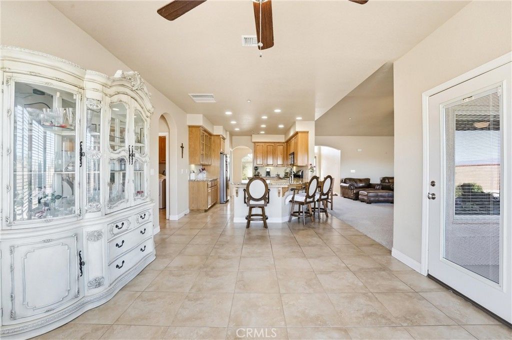 Image 11 of property listing at 5773 Merito Street, Hesperia, CA 92344