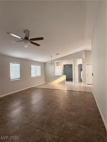 3513 Old Course Street, Las Vegas, NV 89122