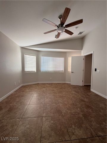 3513 Old Course Street, Las Vegas, NV 89122