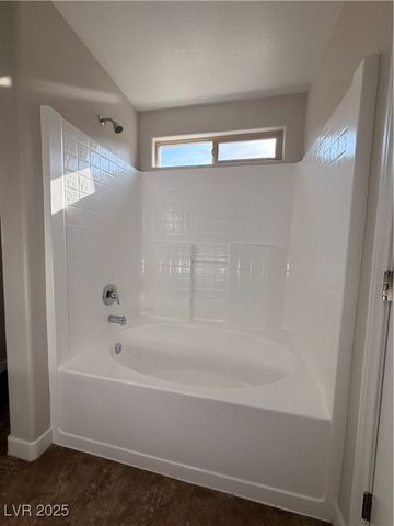 3513 Old Course Street, Las Vegas, NV 89122