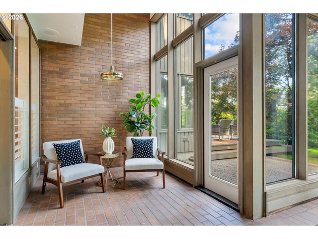 2765 Nw CIRCLE A Dr, Portland, OR 97229