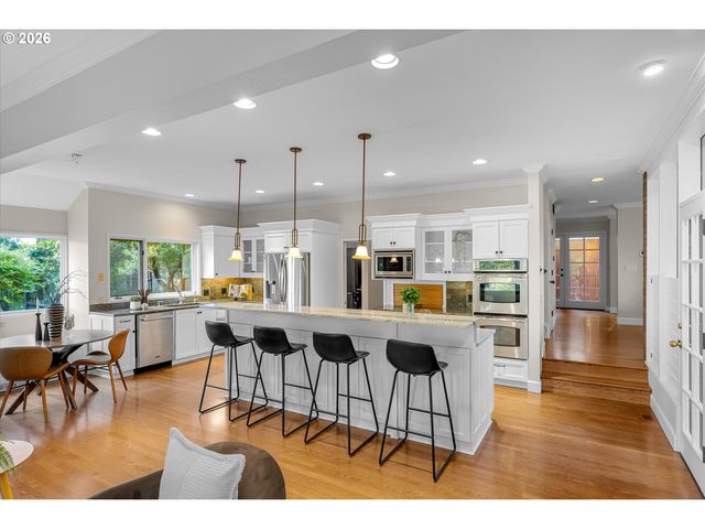 2765 Nw CIRCLE A Dr, Portland, OR 97229
