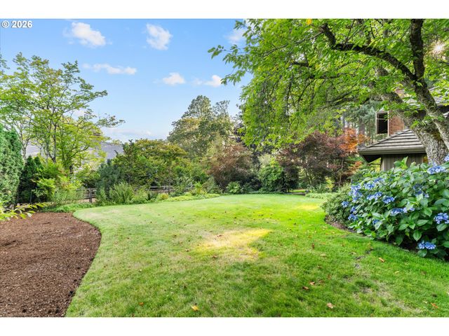 2765 Nw CIRCLE A Dr, Portland, OR 97229