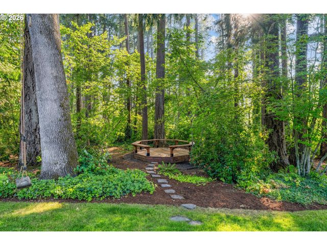2765 Nw CIRCLE A Dr, Portland, OR 97229