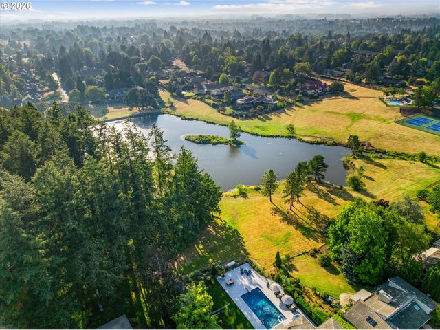 2765 Nw CIRCLE A Dr, Portland, OR 97229