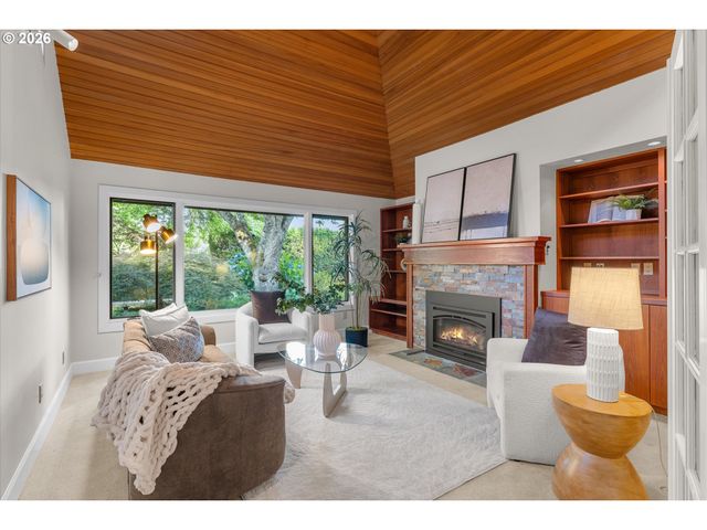 2765 Nw CIRCLE A Dr, Portland, OR 97229