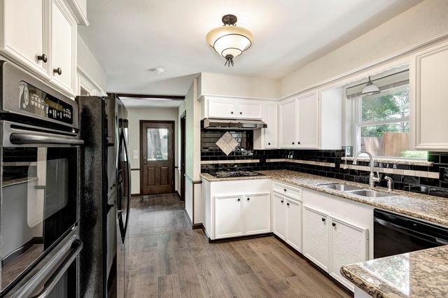 10727 Piping Rock Lane, Houston, TX 77042