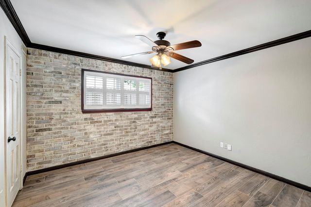 10727 Piping Rock Lane, Houston, TX 77042