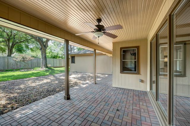 10727 Piping Rock Lane, Houston, TX 77042