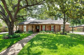 10727 Piping Rock Lane, Houston, TX 77042