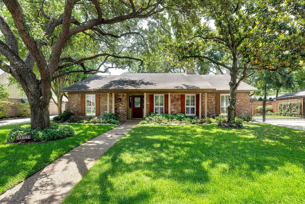 10727 Piping Rock Lane, Houston, TX 77042