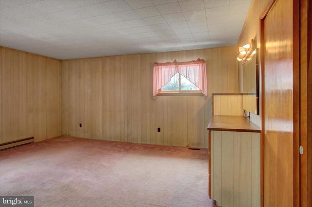 13515 WATERLOO RD, Waynesboro, PA 17268