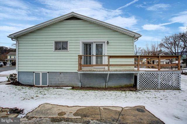 13515 WATERLOO RD, Waynesboro, PA 17268