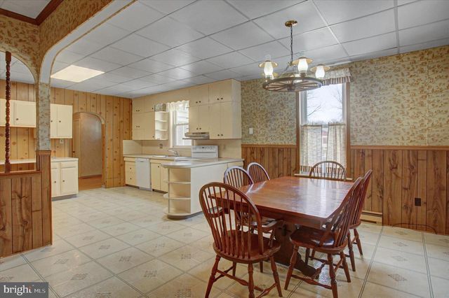 13515 WATERLOO RD, Waynesboro, PA 17268