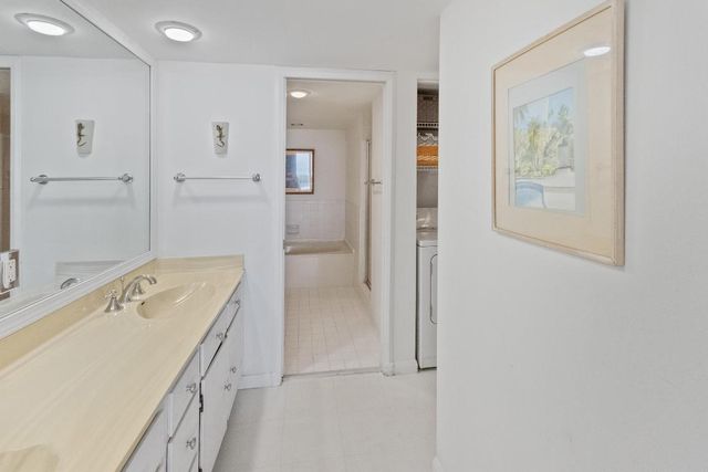 120 Lakeshore Drive 735, North Palm Beach, FL 33408