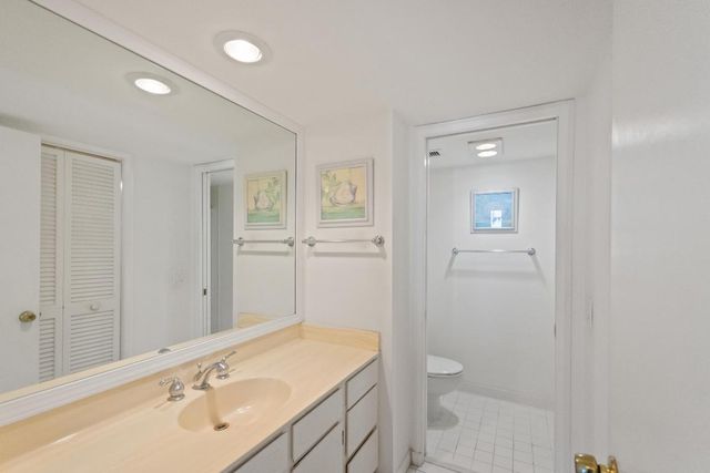 120 Lakeshore Drive 735, North Palm Beach, FL 33408