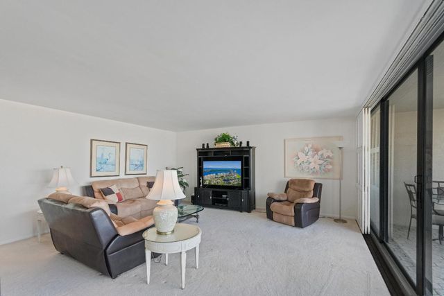 120 Lakeshore Drive 735, North Palm Beach, FL 33408