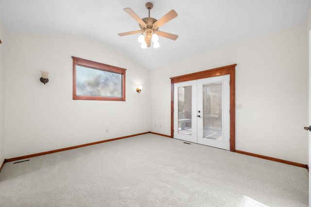 520 E Hedgewood Ct, Andover, KS 67002