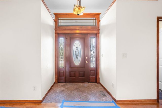 520 E Hedgewood Ct, Andover, KS 67002