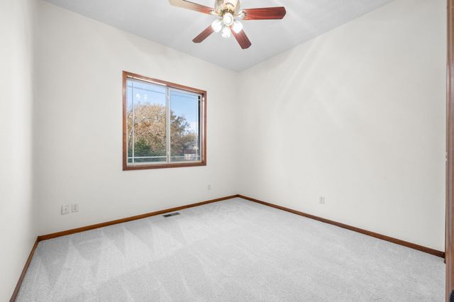 520 E Hedgewood Ct, Andover, KS 67002