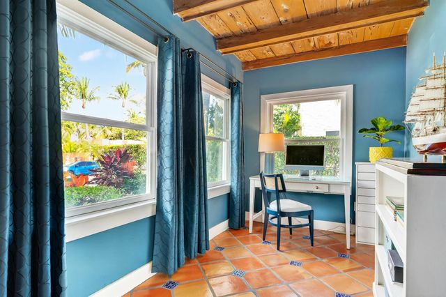 348 Plymouth Road, West Palm Beach, FL 33405