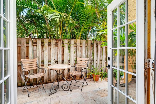 348 Plymouth Road, West Palm Beach, FL 33405