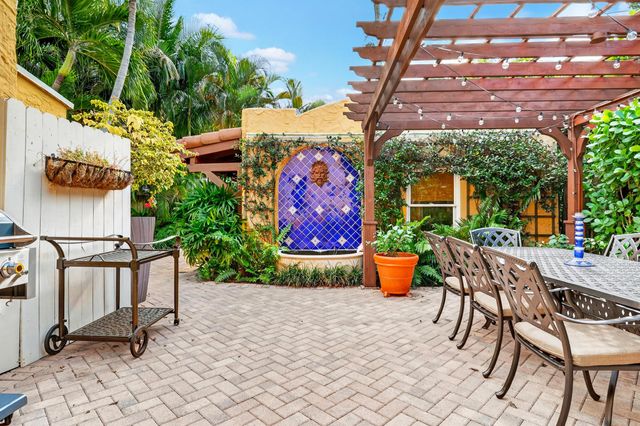 348 Plymouth Road, West Palm Beach, FL 33405