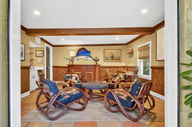 348 Plymouth Road, West Palm Beach, FL 33405