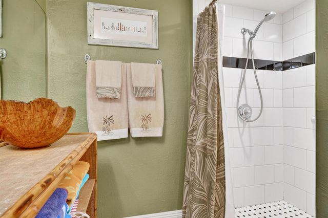 348 Plymouth Road, West Palm Beach, FL 33405