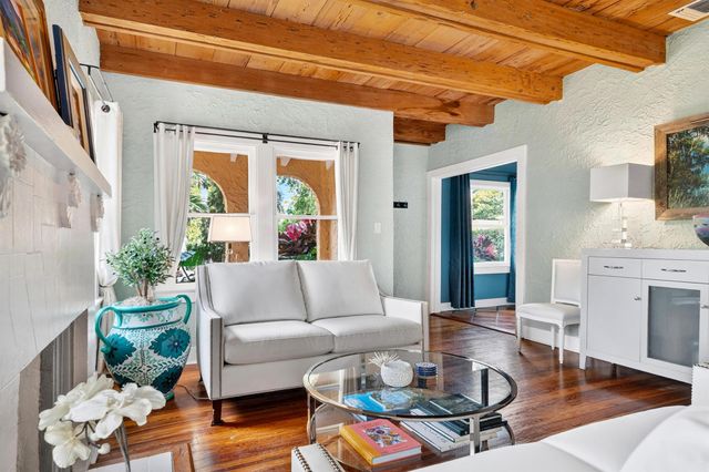 348 Plymouth Road, West Palm Beach, FL 33405