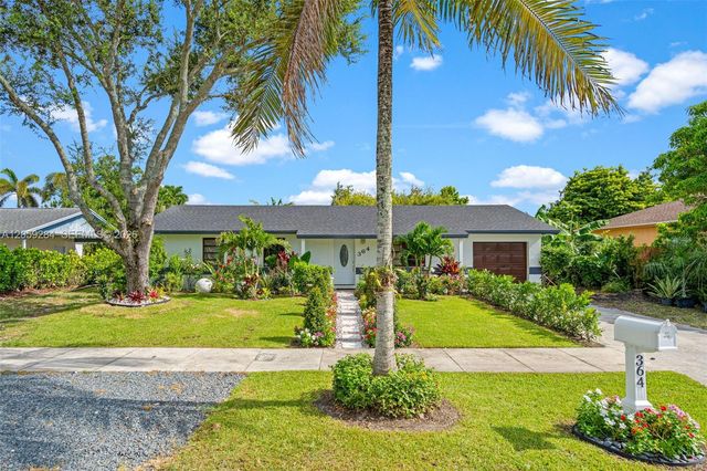 364 NW 17th Ct, Homestead, FL 33030