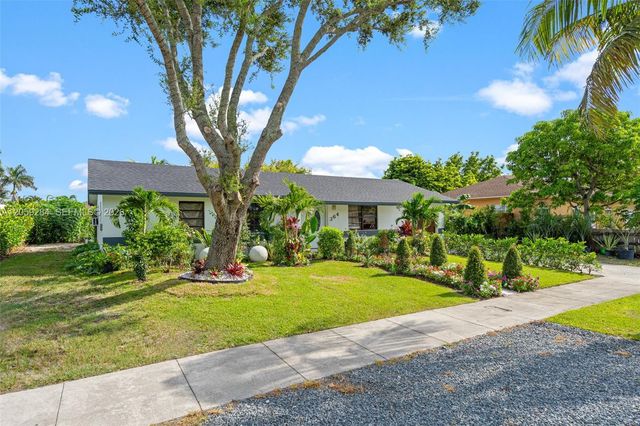 364 NW 17th Ct, Homestead, FL 33030