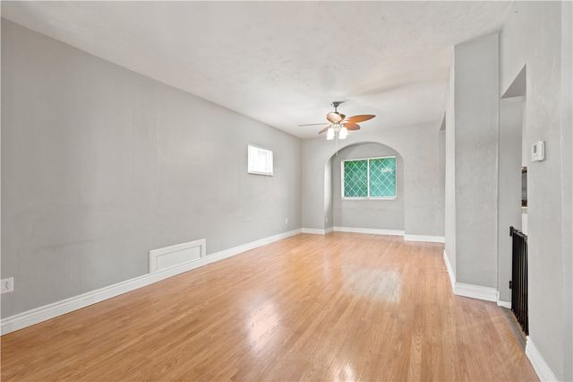 2734 Philadelphia Ave, Dormont, PA 15216