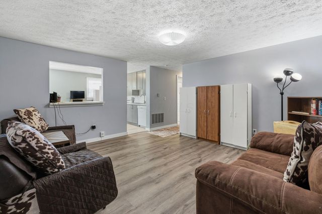 3515 Central Avenue, Urbancrest, OH 43123
