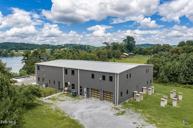 809 South Austin Springs Road, Johnson City, TN 37601