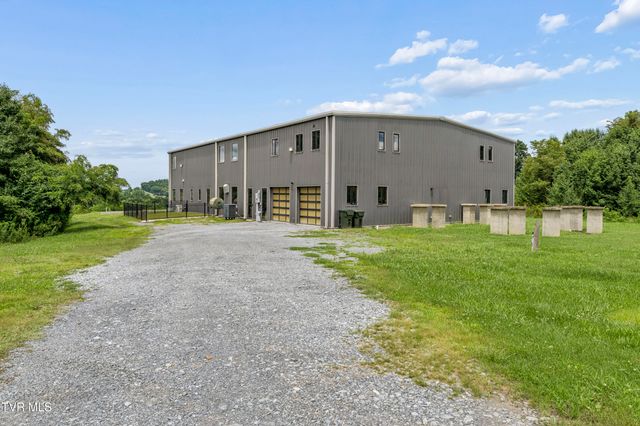 809 South Austin Springs Road, Johnson City, TN 37601