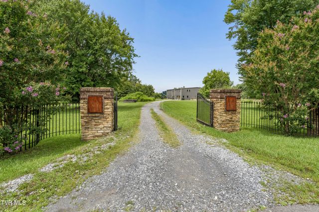 809 South Austin Springs Road, Johnson City, TN 37601