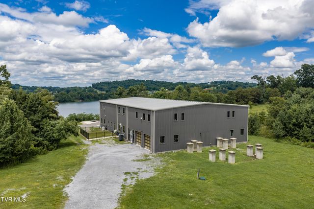 809 South Austin Springs Road, Johnson City, TN 37601