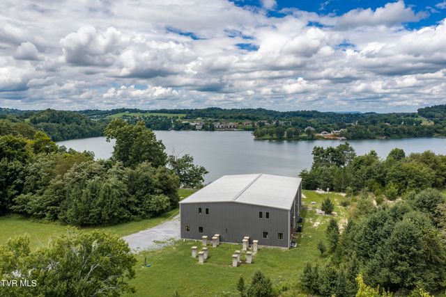 809 South Austin Springs Road, Johnson City, TN 37601