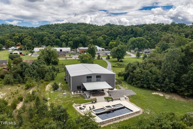 809 South Austin Springs Road, Johnson City, TN 37601
