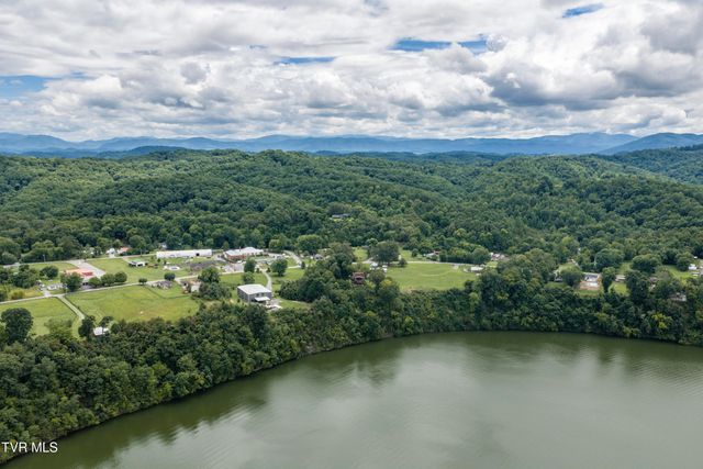 809 South Austin Springs Road, Johnson City, TN 37601