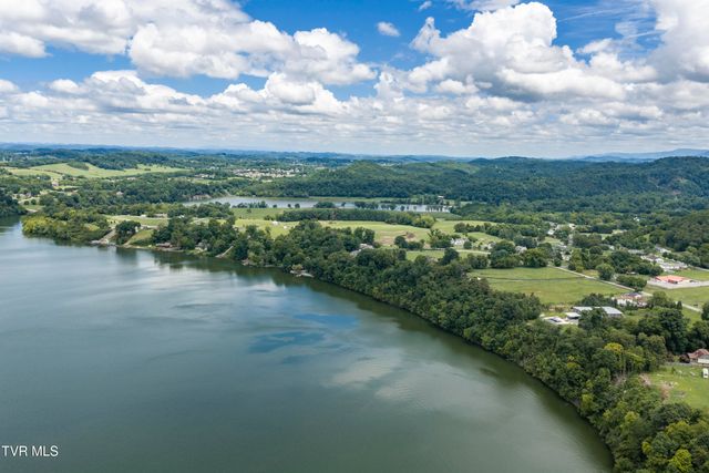 809 South Austin Springs Road, Johnson City, TN 37601